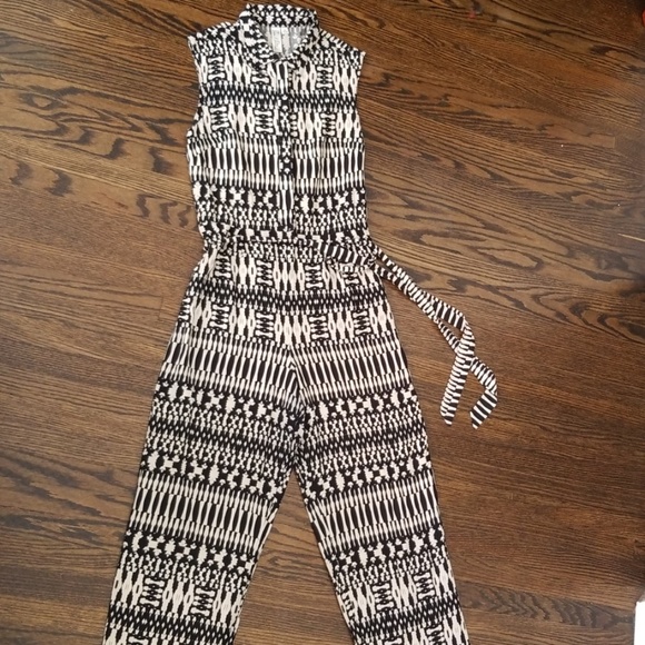 Cream & Black Print Jumpsuit - Size 10 - Picture 4 of 4